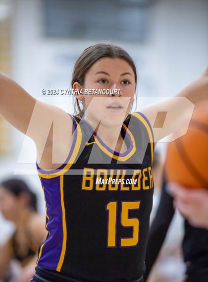 Thumbnail 2 in Arapahoe vs Boulder photogallery.