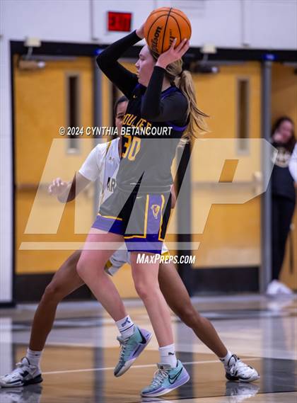 Thumbnail 3 in Arapahoe vs Boulder photogallery.
