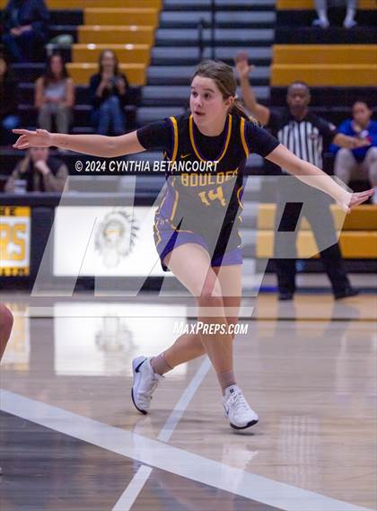 Thumbnail 1 in Arapahoe vs Boulder photogallery.