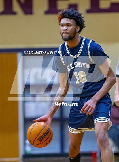 Thumbnail 2 in New Life Christian Academy vs. E.E. Smith (Cumberland County Holiday Classic) photogallery.