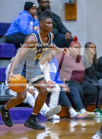 Thumbnail 1 in New Life Christian Academy vs. E.E. Smith (Cumberland County Holiday Classic) photogallery.