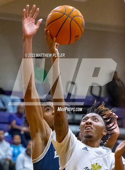 Thumbnail 2 in New Life Christian Academy vs. E.E. Smith (Cumberland County Holiday Classic) photogallery.