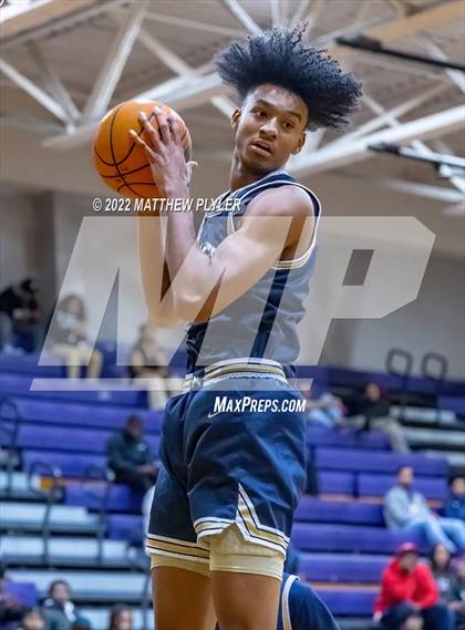 Thumbnail 2 in New Life Christian Academy vs. E.E. Smith (Cumberland County Holiday Classic) photogallery.
