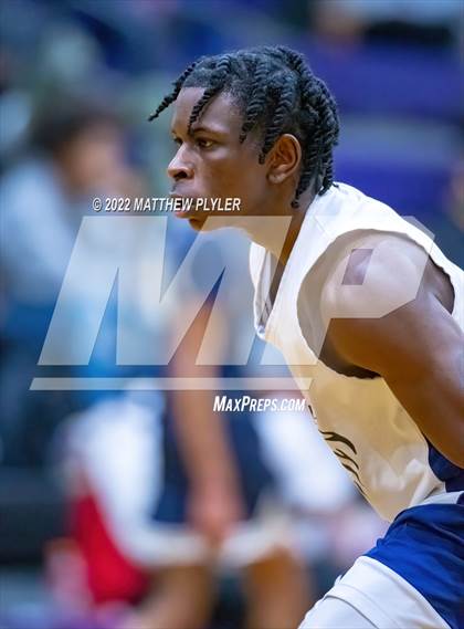 Thumbnail 1 in New Life Christian Academy vs. E.E. Smith (Cumberland County Holiday Classic) photogallery.