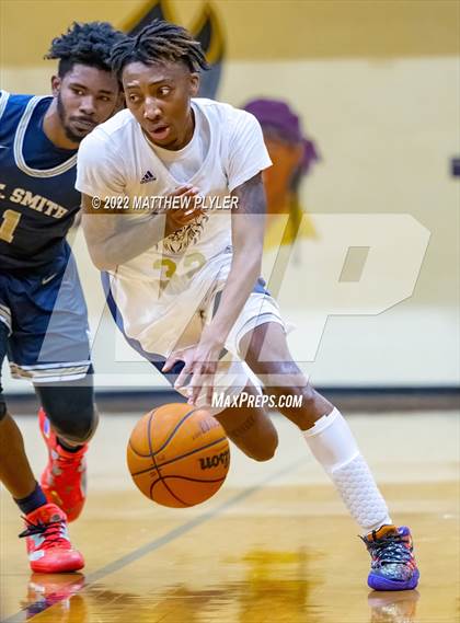 Thumbnail 1 in New Life Christian Academy vs. E.E. Smith (Cumberland County Holiday Classic) photogallery.