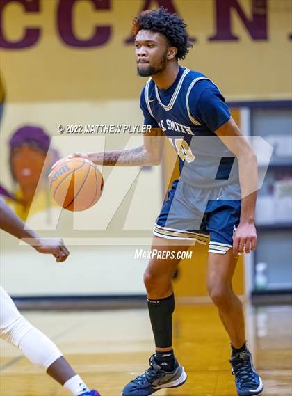 Thumbnail 1 in New Life Christian Academy vs. E.E. Smith (Cumberland County Holiday Classic) photogallery.