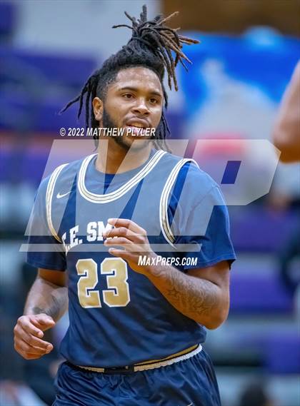 Thumbnail 2 in New Life Christian Academy vs. E.E. Smith (Cumberland County Holiday Classic) photogallery.