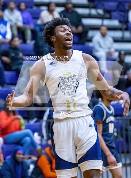 Thumbnail 3 in New Life Christian Academy vs. E.E. Smith (Cumberland County Holiday Classic) photogallery.