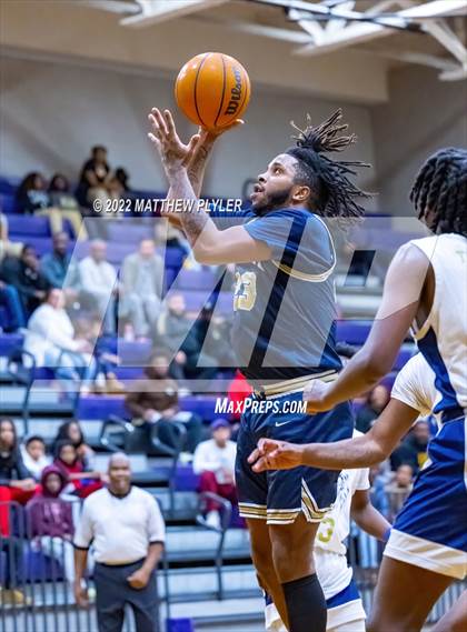 Thumbnail 2 in New Life Christian Academy vs. E.E. Smith (Cumberland County Holiday Classic) photogallery.