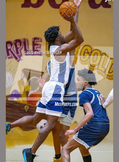 Thumbnail 2 in New Life Christian Academy vs. E.E. Smith (Cumberland County Holiday Classic) photogallery.