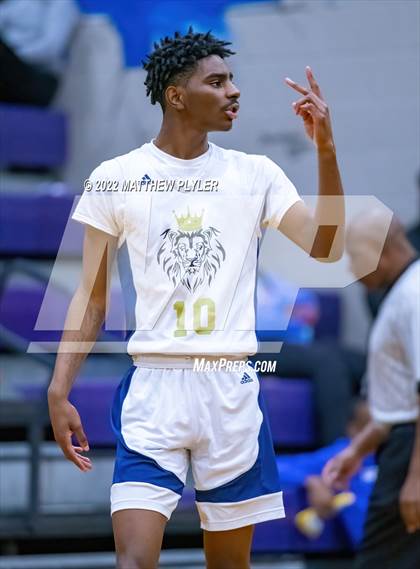 Thumbnail 2 in New Life Christian Academy vs. E.E. Smith (Cumberland County Holiday Classic) photogallery.