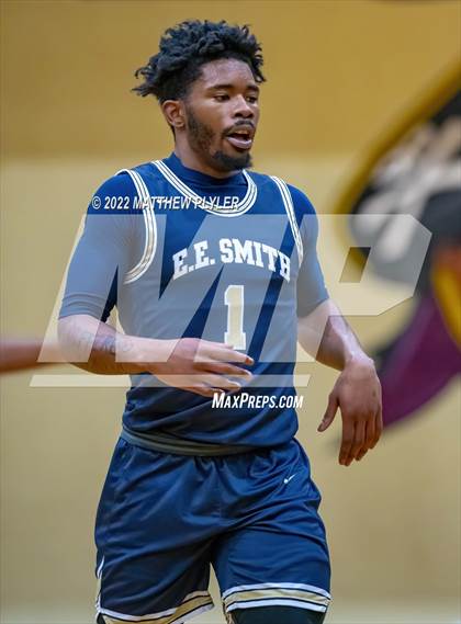 Thumbnail 1 in New Life Christian Academy vs. E.E. Smith (Cumberland County Holiday Classic) photogallery.