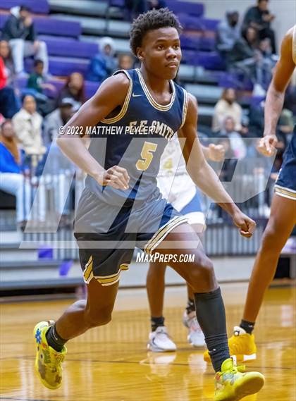 Thumbnail 2 in New Life Christian Academy vs. E.E. Smith (Cumberland County Holiday Classic) photogallery.