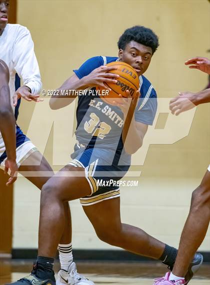 Thumbnail 1 in New Life Christian Academy vs. E.E. Smith (Cumberland County Holiday Classic) photogallery.
