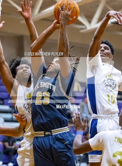 Thumbnail 3 in New Life Christian Academy vs. E.E. Smith (Cumberland County Holiday Classic) photogallery.