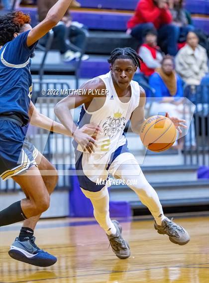 Thumbnail 1 in New Life Christian Academy vs. E.E. Smith (Cumberland County Holiday Classic) photogallery.