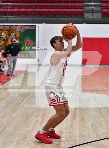 Thumbnail 3 in Coweta @ Fort Gibson photogallery.