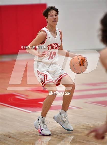 Thumbnail 1 in Coweta @ Fort Gibson photogallery.