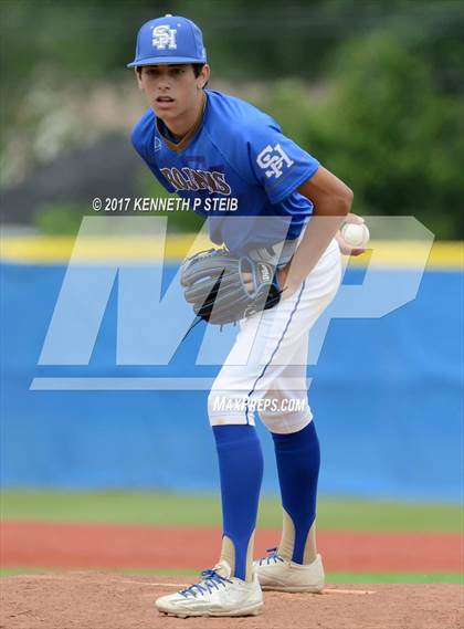 Thumbnail 3 in St. Charles Catholic @ Sacred Heart (LHSAA 2A Regional Playoff) photogallery.