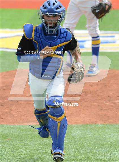 Thumbnail 3 in St. Charles Catholic @ Sacred Heart (LHSAA 2A Regional Playoff) photogallery.