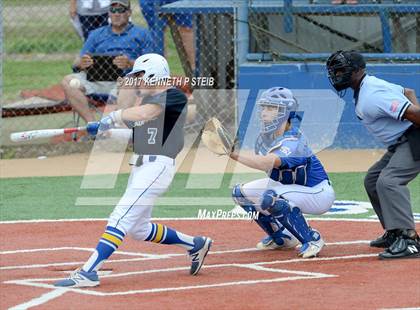 Thumbnail 3 in St. Charles Catholic @ Sacred Heart (LHSAA 2A Regional Playoff) photogallery.