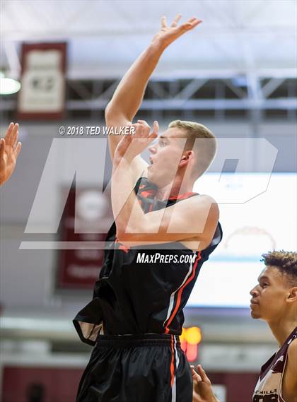 Thumbnail 2 in Piedmont Hills vs. Los Gatos (CIF CCS D1 Final) photogallery.