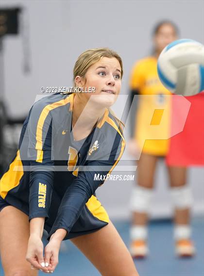 Thumbnail 3 in Saline vs. Rockford (Beast of the East) photogallery.