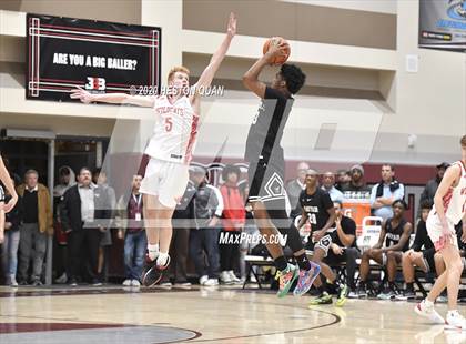 Thumbnail 3 in Mount Si vs. Mayfair (Rancho Mirage Holiday Invitational) photogallery.