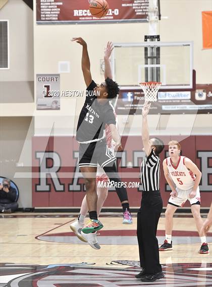 Thumbnail 3 in Mount Si vs. Mayfair (Rancho Mirage Holiday Invitational) photogallery.