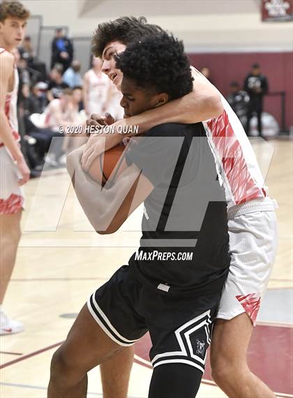 Thumbnail 3 in Mount Si vs. Mayfair (Rancho Mirage Holiday Invitational) photogallery.