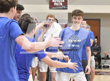 Thumbnail 3 in Mount Si vs. Mayfair (Rancho Mirage Holiday Invitational) photogallery.