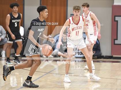 Thumbnail 1 in Mount Si vs. Mayfair (Rancho Mirage Holiday Invitational) photogallery.