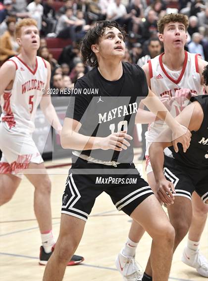 Thumbnail 2 in Mount Si vs. Mayfair (Rancho Mirage Holiday Invitational) photogallery.