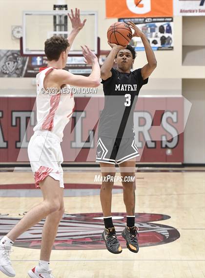 Thumbnail 2 in Mount Si vs. Mayfair (Rancho Mirage Holiday Invitational) photogallery.