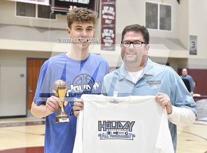 Thumbnail 2 in Mount Si vs. Mayfair (Rancho Mirage Holiday Invitational) photogallery.