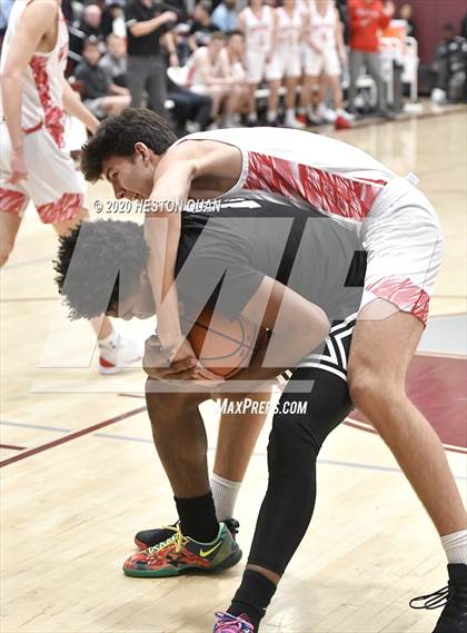 Thumbnail 2 in Mount Si vs. Mayfair (Rancho Mirage Holiday Invitational) photogallery.