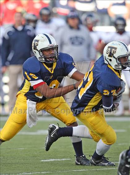 Thumbnail 1 in Stony Point vs. Allen (Texas 5A D1 Semifinal Playoff) photogallery.