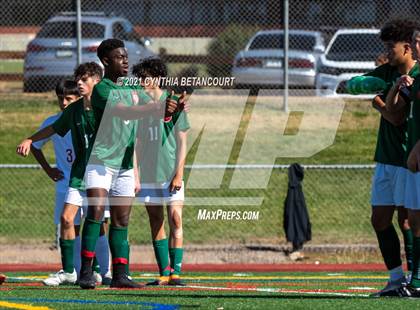Thumbnail 3 in Smoky Hill vs Denver East photogallery.
