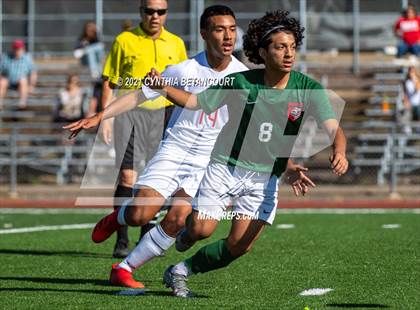 Thumbnail 3 in Smoky Hill vs Denver East photogallery.