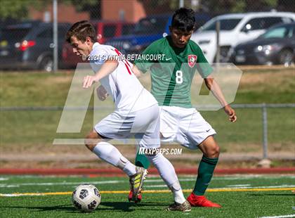 Thumbnail 3 in Smoky Hill vs Denver East photogallery.