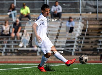 Thumbnail 3 in Smoky Hill vs Denver East photogallery.
