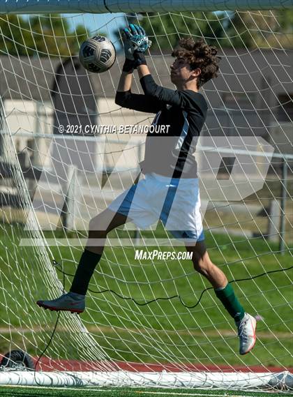 Thumbnail 1 in Smoky Hill vs Denver East photogallery.
