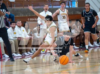 Thumbnail 1 in Eastside Catholic vs. St. Xavier (Torrey Pines Holiday Classic) photogallery.