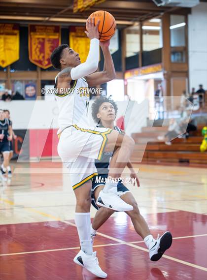 Thumbnail 2 in Eastside Catholic vs. St. Xavier (Torrey Pines Holiday Classic) photogallery.