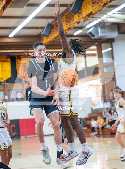Thumbnail 2 in Eastside Catholic vs. St. Xavier (Torrey Pines Holiday Classic) photogallery.