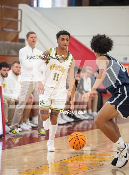 Thumbnail 3 in Eastside Catholic vs. St. Xavier (Torrey Pines Holiday Classic) photogallery.
