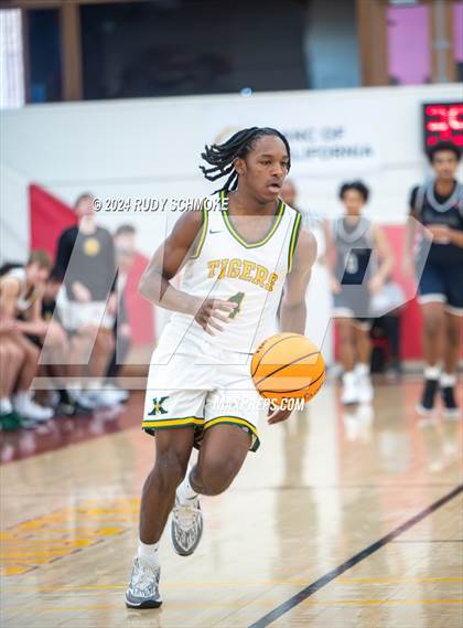 Thumbnail 2 in Eastside Catholic vs. St. Xavier (Torrey Pines Holiday Classic) photogallery.