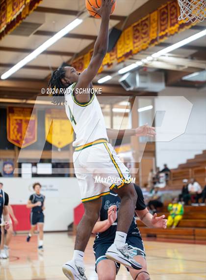 Thumbnail 1 in Eastside Catholic vs. St. Xavier (Torrey Pines Holiday Classic) photogallery.