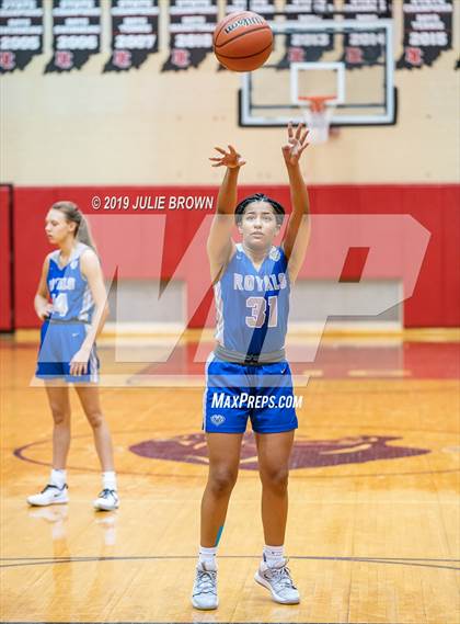 Thumbnail 3 in Springboro vs. Hamilton Southeastern (North Central Holiday Invite) photogallery.