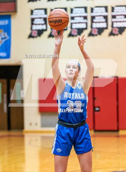 Thumbnail 1 in Springboro vs. Hamilton Southeastern (North Central Holiday Invite) photogallery.